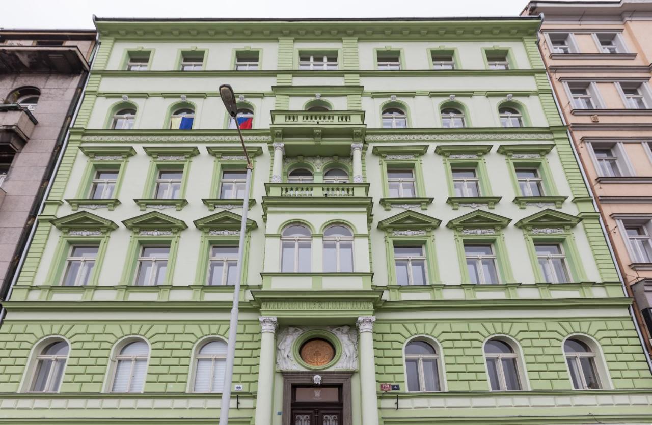 Jt'S Apartments Spanelska Str. ปราก ภายนอก รูปภาพ