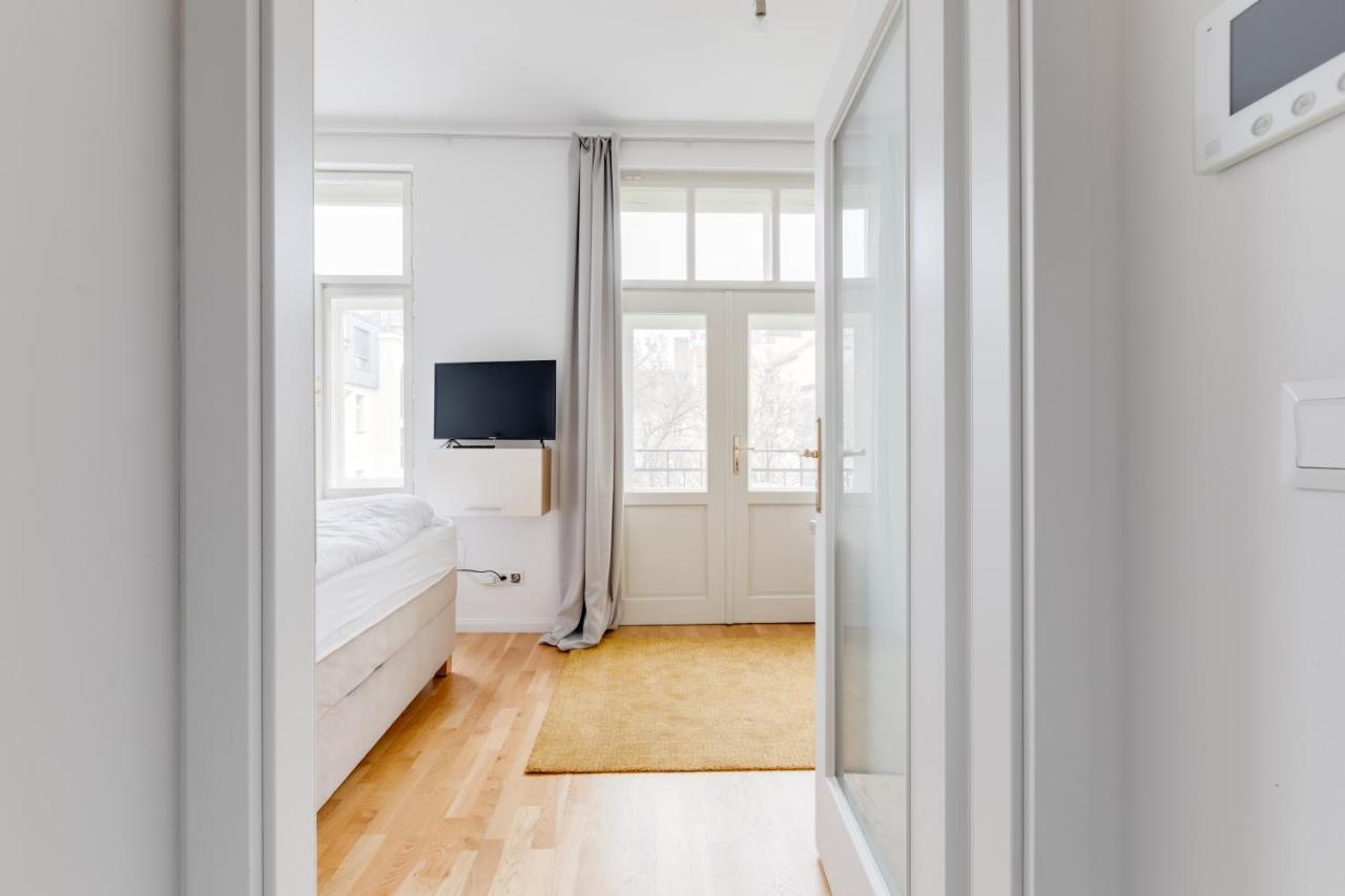 Jt'S Apartments Spanelska Str. ปราก ภายนอก รูปภาพ